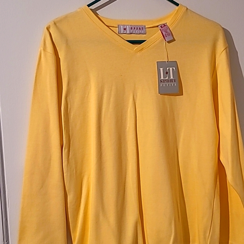 Ladies long sleeved shirt